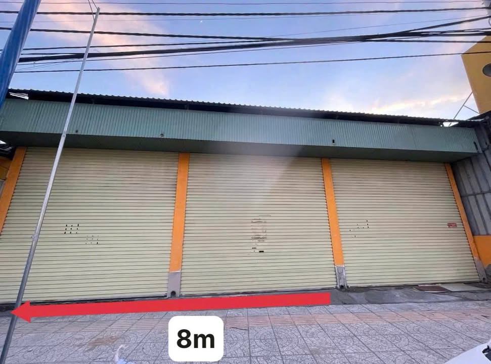 Cho thuê mặt bằng 355m² đường Hoàng Quốc Việt - Giá chỉ 35 triệu/tháng!