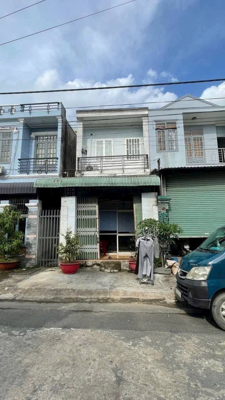 Nhà lầu trệt và 3 phòng trọ tại An Phú, Thủ Đức - Giá 3 tỷ, vừa ở vừa thu nhập ổn định!