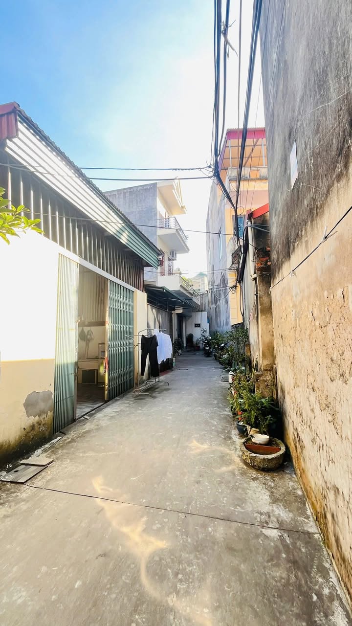 Nhà 1,5 Tầng Ngõ 3 Nguyễn Đình Chiểu 95m² giá chỉ 1.811 triệu - Tiện ích đầy đủ!