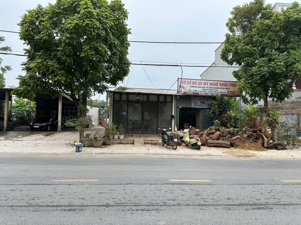 Bán đất Hùng Vương 100m² giá 3 tỷ - Nhà cấp 4 tiện lợi sử dụng!