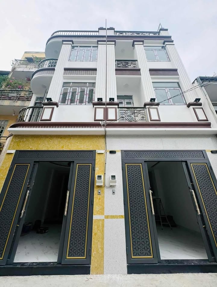 Nhà 4 tầng Hồ Xuân Hương, 49m² giá 8.5 tỷ - Pháp lý rõ ràng, an ninh tốt!