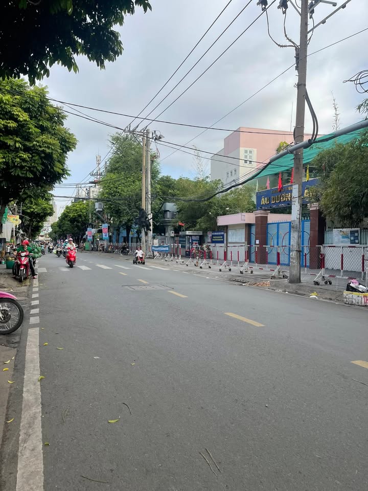 Nhà mặt tiền Âu Dương Lân, quận 8, 38m² giá 9 tỷ - Đầu tư sinh lời ổn định!