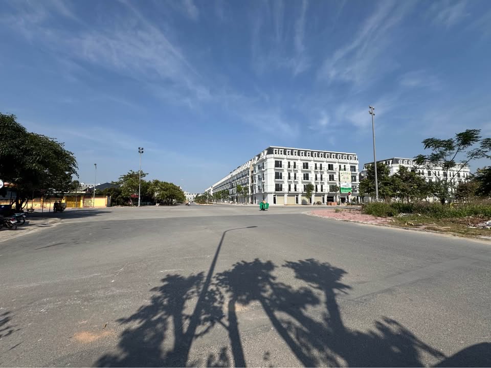 Đất nền Quảng Thành 100m² giá 4 tỷ - Tiềm năng sinh lời cao!