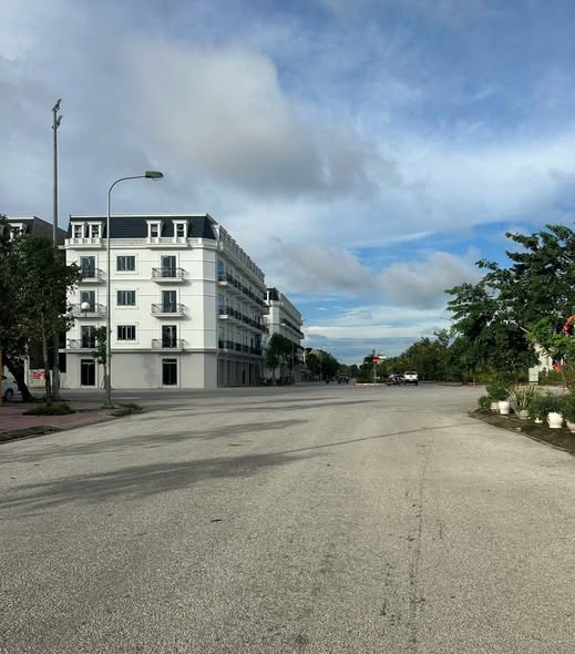 Đất nền đường Trịnh Kiểm, phường Quảng Thành 98m² giá 4 tỷ - Kinh doanh sầm uất!