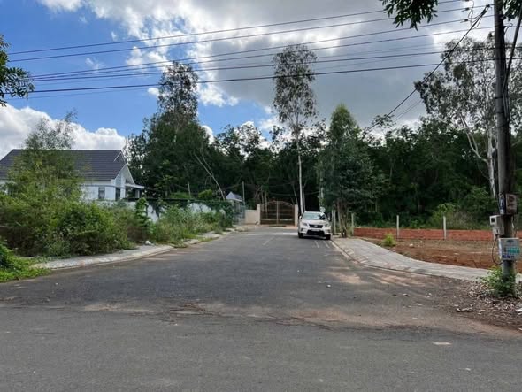 Lô đất 2 mặt tiền đường nhựa số 52 Hòa Long, Bà Rịa 309.5m² giá 3.3 tỷ - Cơ hội đầu tư hấp dẫn!