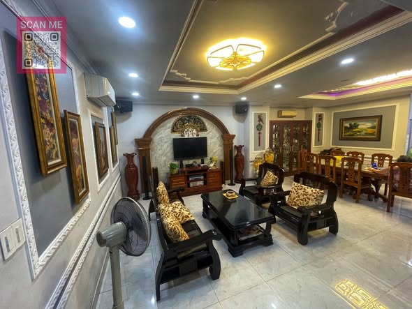 Nhà phố Tân Phú 130m² giá 17.5 tỷ - Biệt thự đẹp, sẵn sàng vào ở!