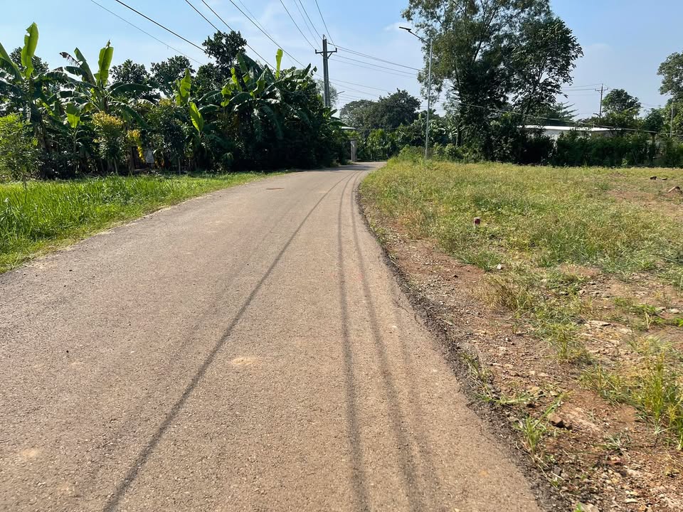 Đất nền Láng Lớn Châu Đức 80m² giá 739 triệu - Sổ đỏ sẵn, công chứng ngay!