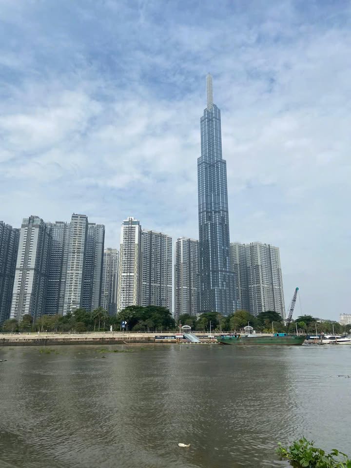 Căn hộ 2PN Vinhomes Central Park 90m² giá 11.6 tỷ - Full nội thất mới!