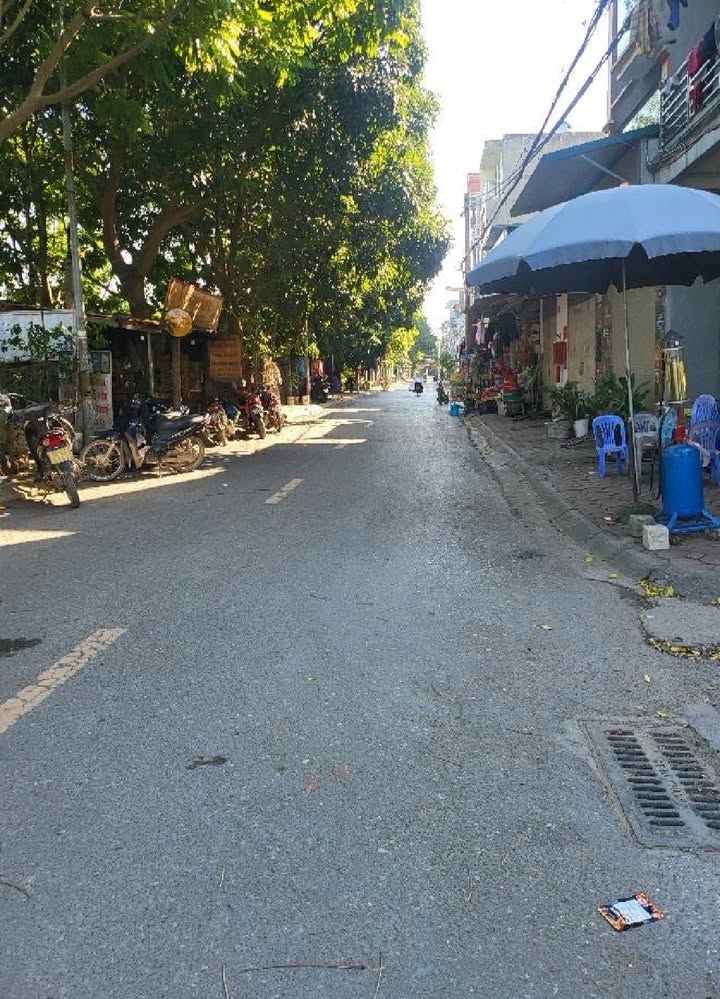 Nhà phố Liên Mạc, Bắc Từ Liêm 60m² giá 6 tỷ - Lô góc view Sông Hồng đẹp mắt!