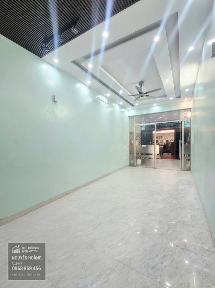 Nhà 3 tầng tại Phường Điện Biên, Thanh Hóa, 63m² giá 3 tỷ - Sẵn sàng vào ở ngay!