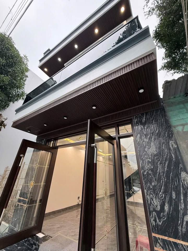 Nhà phố Đông Hương, Thanh Hóa 90m² giá 5 tỷ - Chính chủ bán siêu phẩm đẳng cấp!