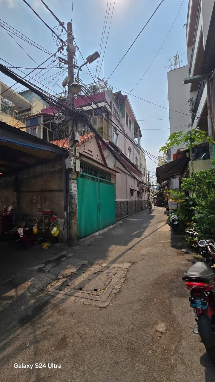 Nhà góc 3 mặt hẻm xe hơi Hồng Bàng Quận 6, diện tích 128.8m² - Đầu tư lý tưởng!