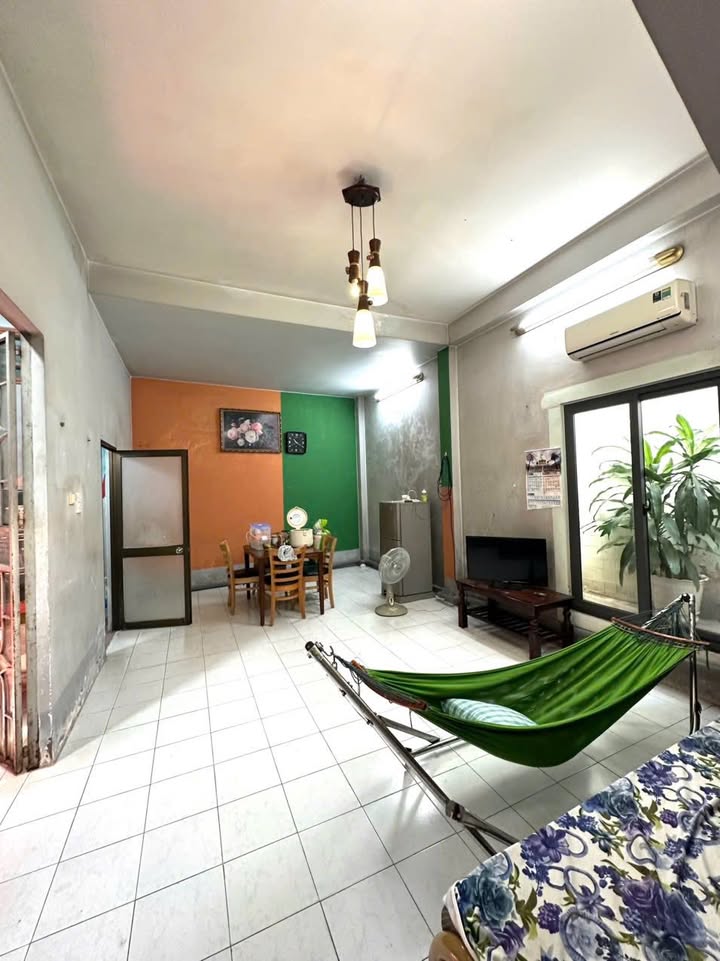 Nhà mặt tiền Nguyễn Ái Quốc 165m² giá 5.9 tỷ - Kinh doanh lý tưởng!