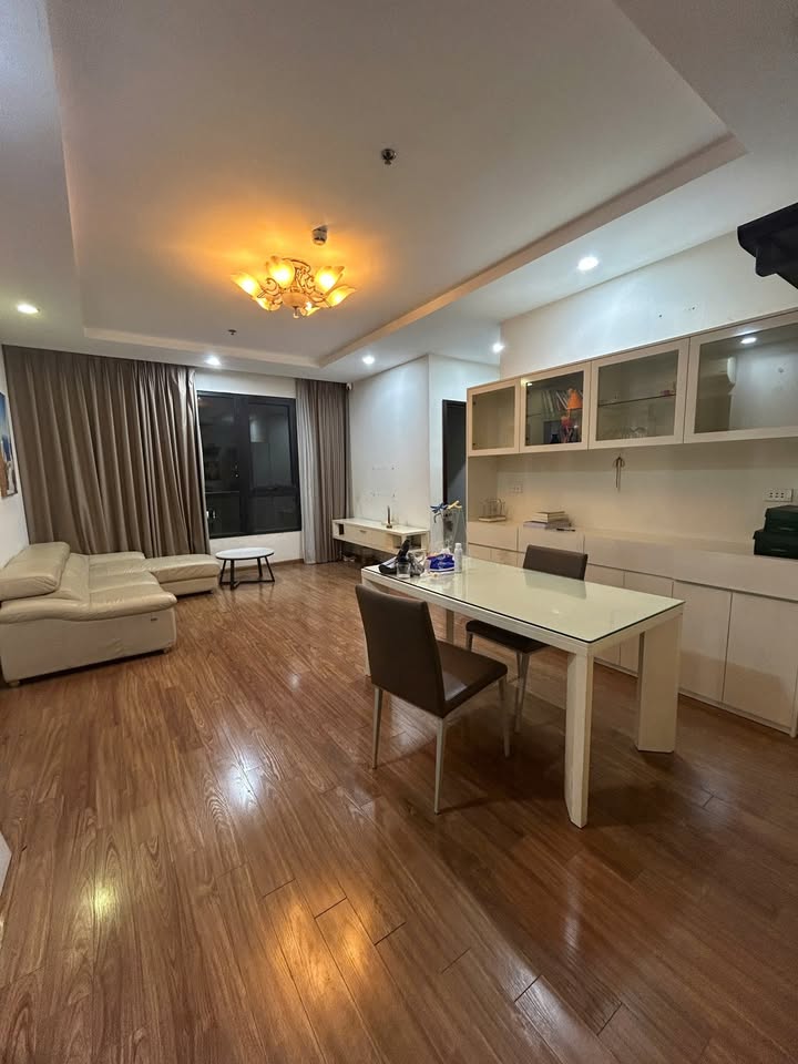 Căn hộ cho thuê 2PN tại Times City Park Hill - Giá chỉ 10 triệu/tháng, mới sơn sửa!