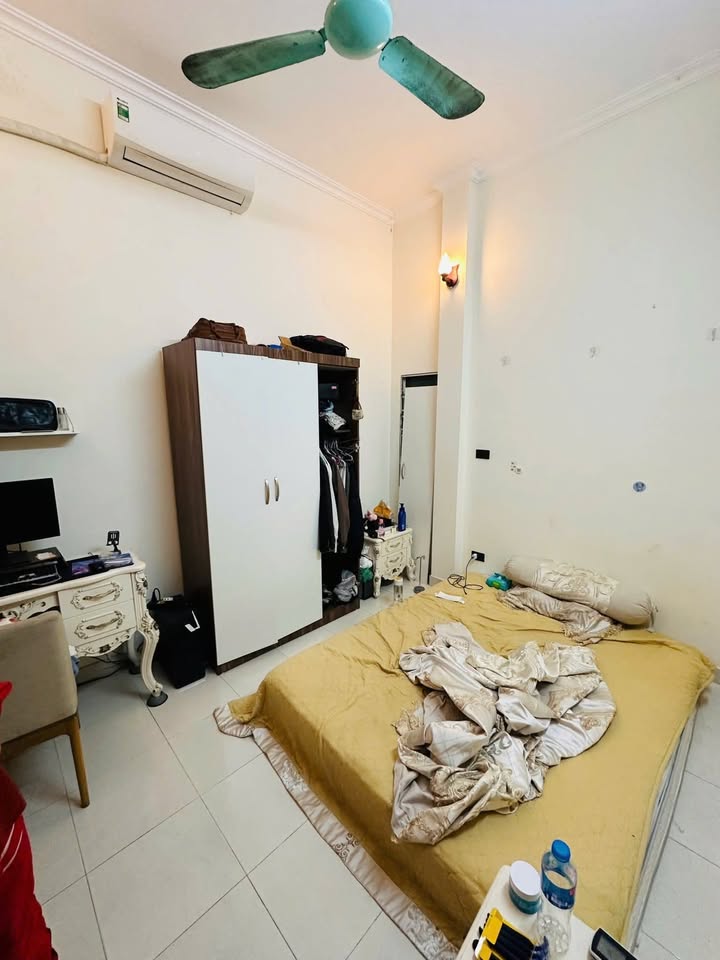 Nhà đẹp Ngọc Khánh, Ba Đình 48m² giá 14.8 tỷ - Tiện ích đầy đủ, sẵn sàng vào ở!