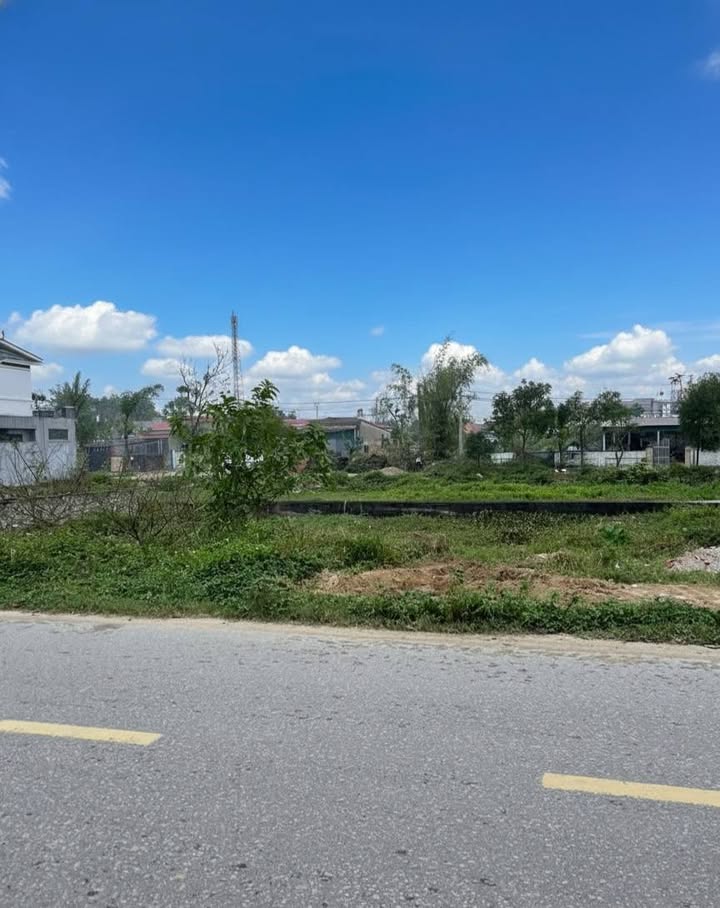 Đất kinh doanh đường Nguyễn Trung Thiên 165.8m² giá 5 tỷ - Vị trí đắc địa đối diện Trường Tiểu học Thạch Quý!