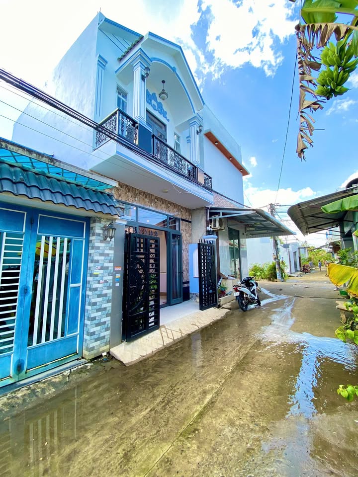 Nhà lầu 2 tầng đường số 3, Bình Thủy, Cần Thơ giá 1.615 tỷ - Ô tô vào tận nhà!