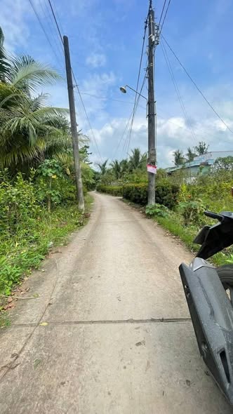 Đất nền mặt tiền Tân Thạnh, Long Phú 240m² giá chỉ 3xx triệu - Thương lượng ngay!