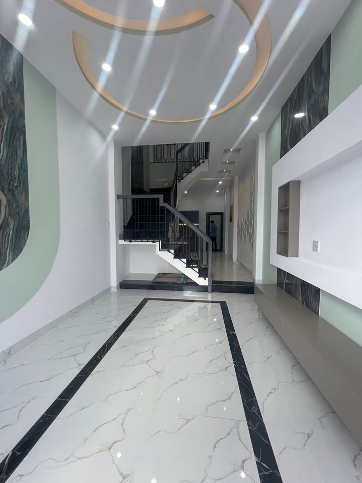 Nhà đẹp Đống Đa 54m² giá 4 tỷ - Thiết kế hiện đại, sẵn sàng ở ngay!