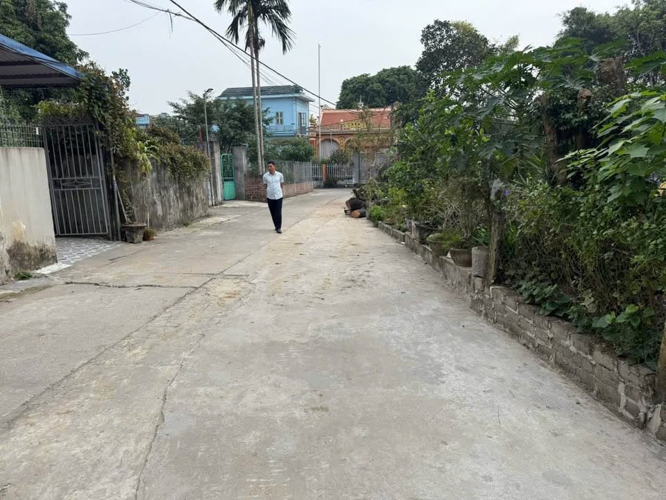 Đất nền Hồng Quang, Ý Yên 76.8m² giá chỉ 700 triệu - Cơ hội đầu tư tuyệt vời!