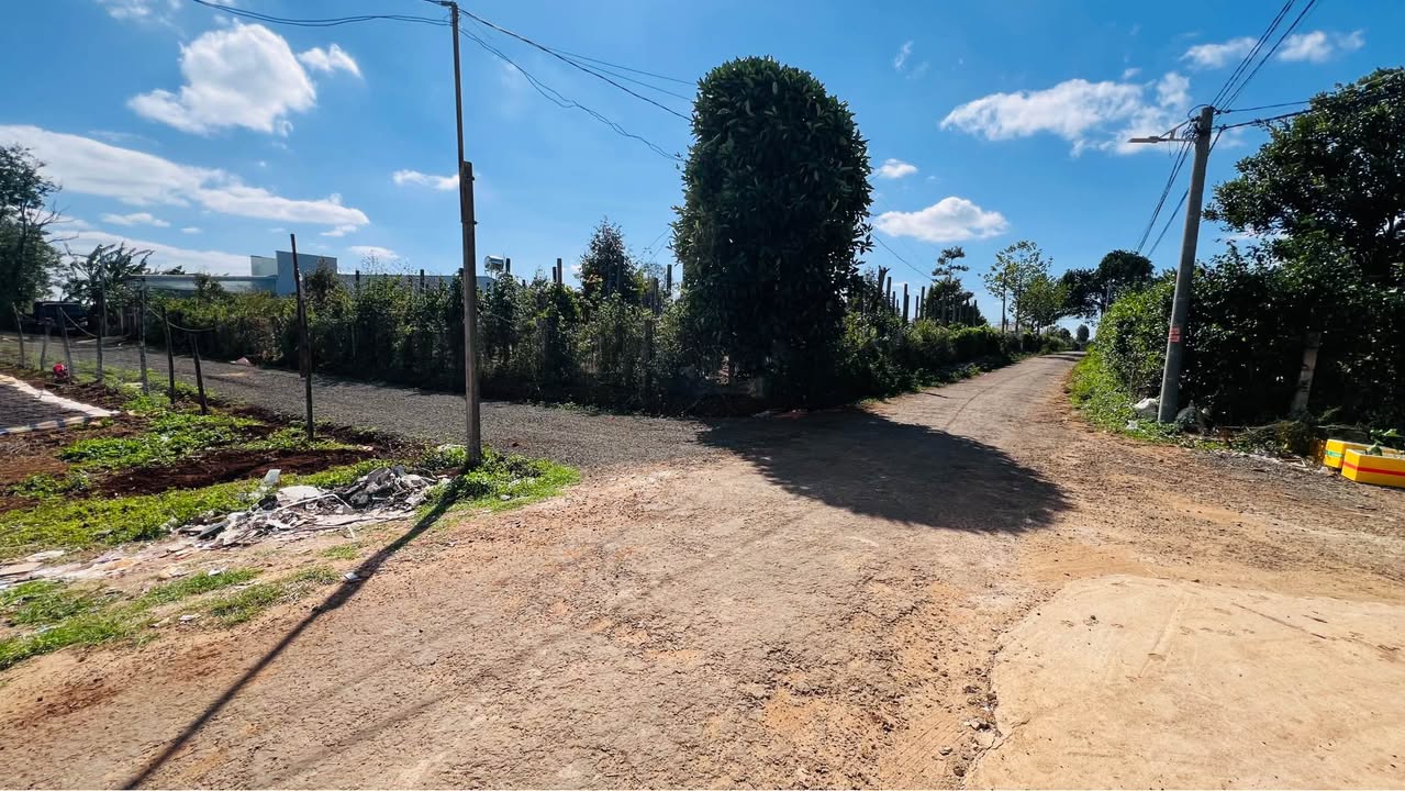 Đất nền hẻm 46 Nguyễn Kiệm, phường Thống Nhất, Gia Lai 180m² giá 890 triệu - Lô góc 2 mặt tiền!