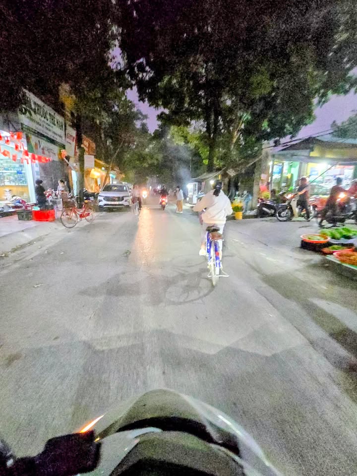 FrontHouse Lưu Phái 50m² giá 13.7 tỷ - Kinh doanh đỉnh cao, mặt chợ sầm uất!