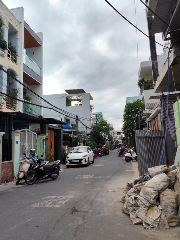 Đất tặng nhà C4 kiệt ô tô Lê Hữu Trác, Sơn Trà 80m² giá 8.2 tỷ - Cơ hội đầu tư tuyệt vời!