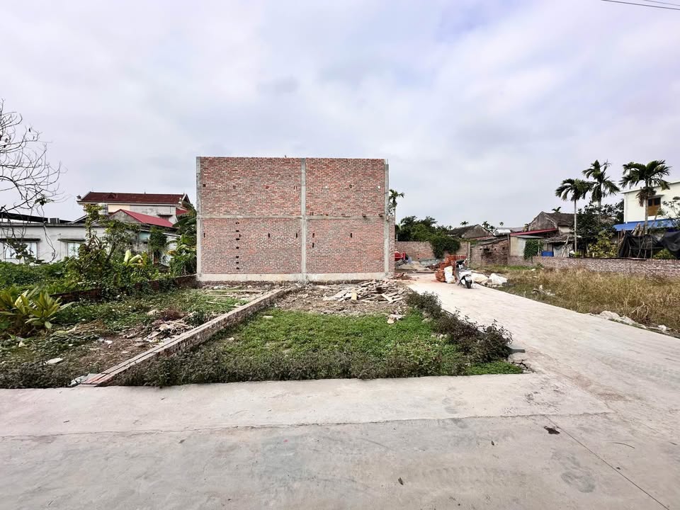 Nhà góc Quốc Tuấn, An Dương 54m² giá 900 triệu - Kinh doanh thuận lợi!