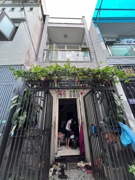 Nhà bán đường Bông Sao, phường 5, quận 8 - Diện tích 75m², giá chỉ 4.88 tỷ - Sổ hồng riêng, thương lượng ngay!