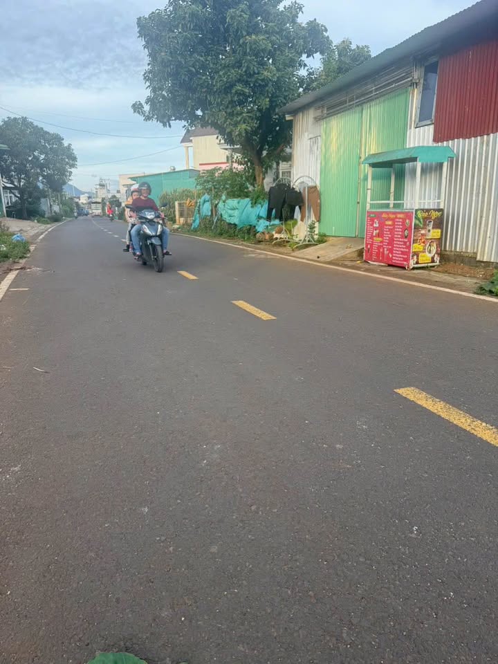 Đất mặt tiền An Dương Vương, Liên Nghĩa 285m² giá chỉ 3.1 tỷ - Cơ hội đầu tư tuyệt vời!