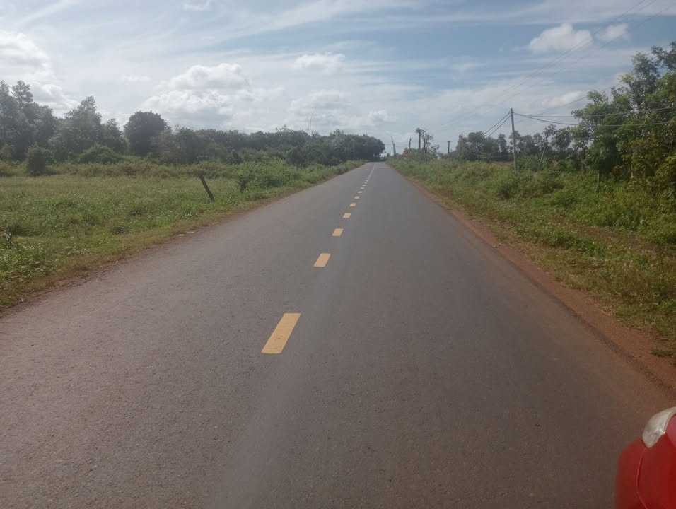 Đất nền mặt đường Quốc lộ 14, xã Ia Ròng, huyện Chư Pưh 200m² - Đầu tư sinh lời tốt!