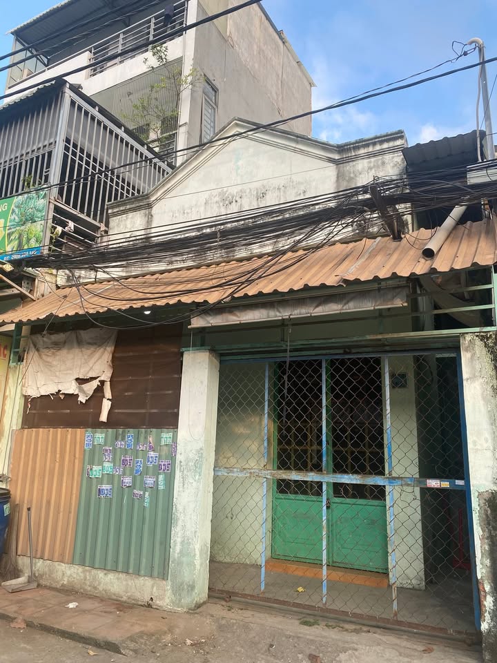 Nhà cấp 4 đường 339, Thủ Đức 50m² giá 5.5 tỷ - Kinh doanh tạp hóa thuận lợi!