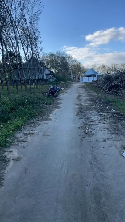 Đất nền Sa Nghĩa 1600m² giá 1.1 tỷ - Vị trí đẹp, an ninh tốt!