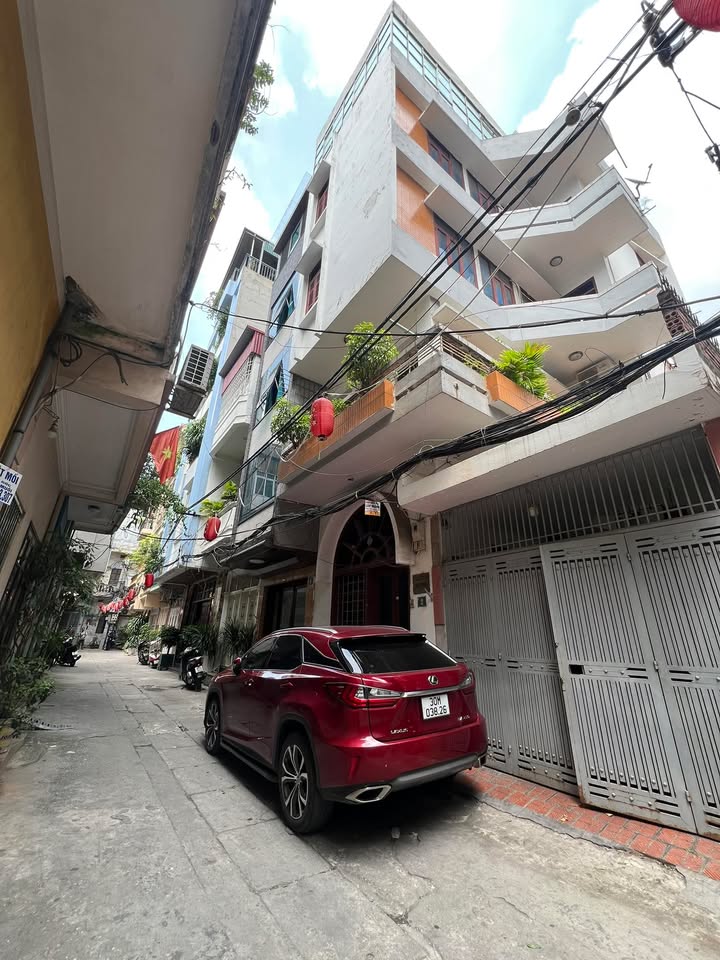 Nhà 5 tầng tại ngõ Hòa Bình 4, Minh Khai 66.9m² giá chỉ 13.38 tỷ - Cơ hội đầu tư tuyệt vời!