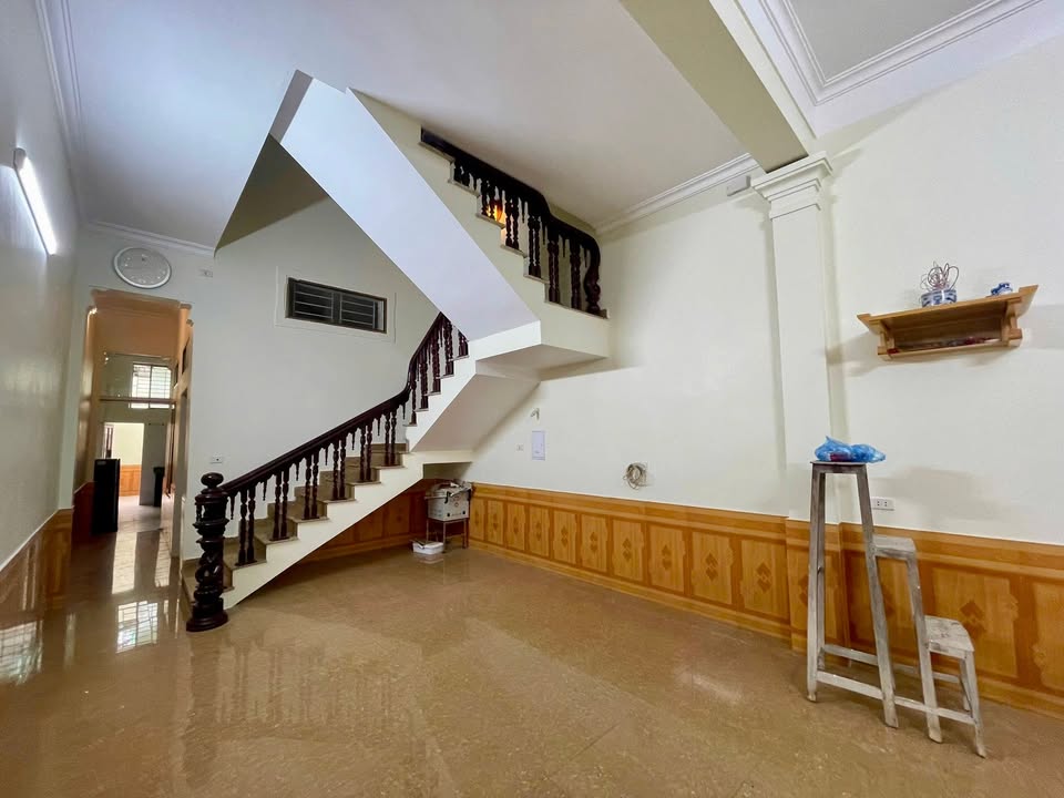 Nhà phố Cột Cờ, Tân Sơn 115m² giá 5 tỷ - Vị trí đắc địa, không thể bỏ lỡ!