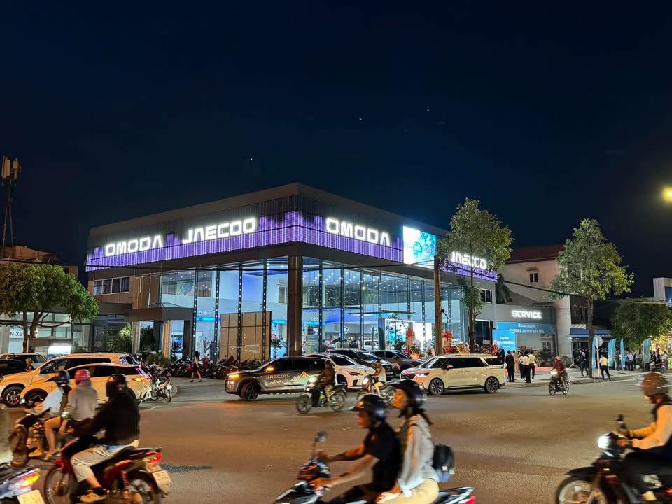 Mặt bằng kinh doanh Võ Chí Công, Tây Hồ 260m² - Không gian lý tưởng cho mọi mô hình!