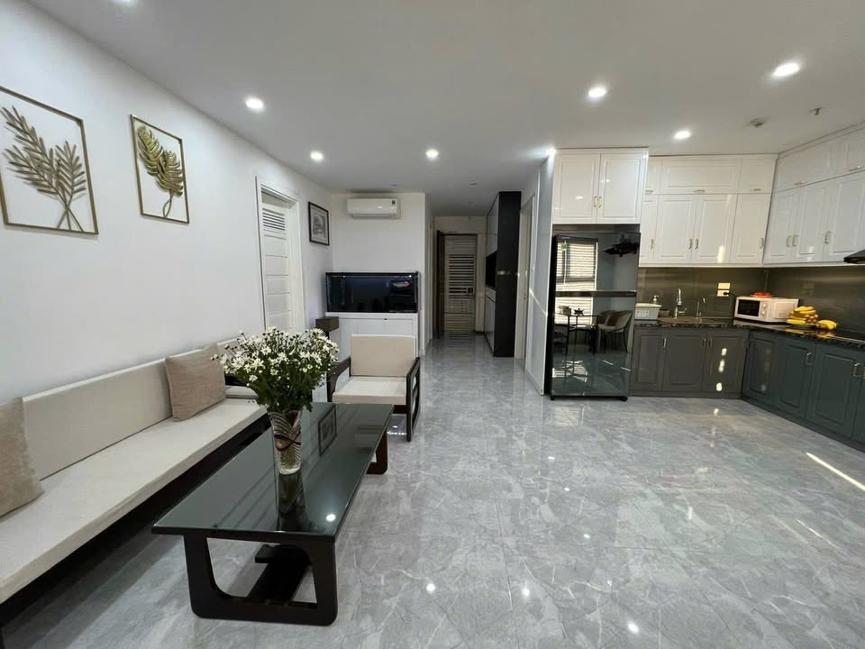 Chung cư Berriver N03, 390 Nguyễn Văn Cừ, 88m² giá 15 triệu - Nội thất mới hiện đại!