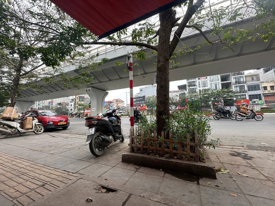 Cho thuê nhà phố Đại La, quận Hai Bà Trưng 75m² giá 50 triệu - Thích hợp mô hình sạch sẽ!