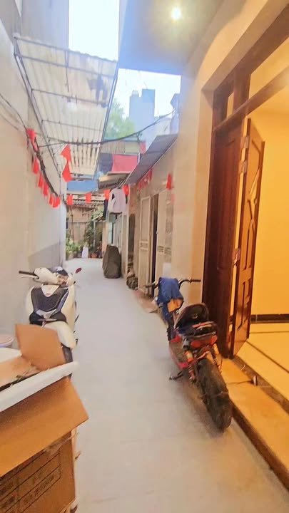 Nhà 5 tầng đường Minh Khai, 52m² giá thỏa thuận - Thiết kế hiện đại, mới đẹp!