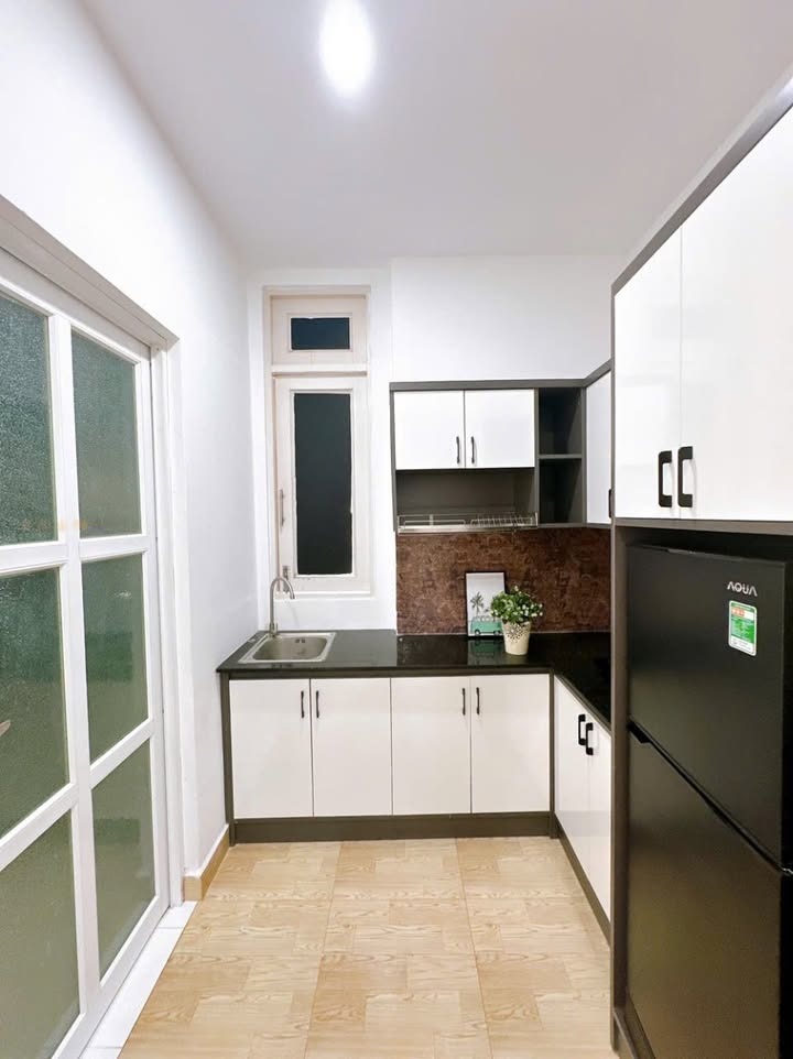 Căn hộ 1PN tách bếp Cách Mạng Tháng 8, Quận 10 - Full nội thất cao cấp, dịch vụ miễn phí!