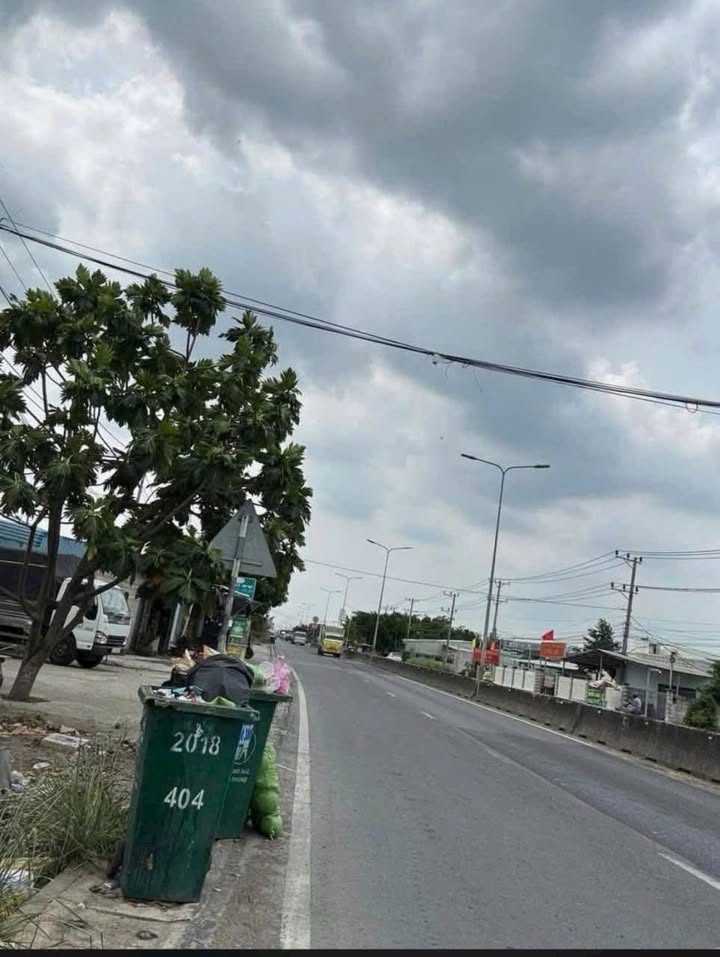 Đất mặt tiền đường 824, xã Lương Bình, Bến Lức - 390m² giá 5.5 tỷ - Đầu tư sinh lời!