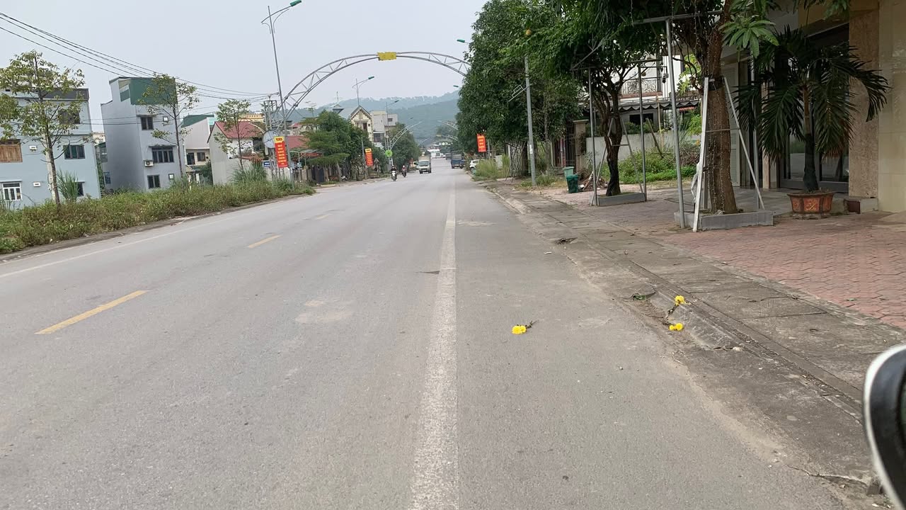 Đất kinh doanh tại Đông Sơn, Thanh Hóa 96m² giá 4 tỷ - Cơ hội vàng cho nhà đầu tư!