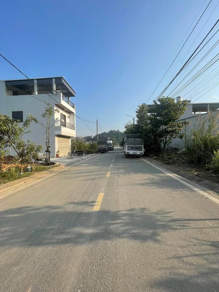 Lô Đất Nguyễn Trãi, Cam Đường 100m² giá 1.2 tỷ - Sổ đỏ chính chủ!