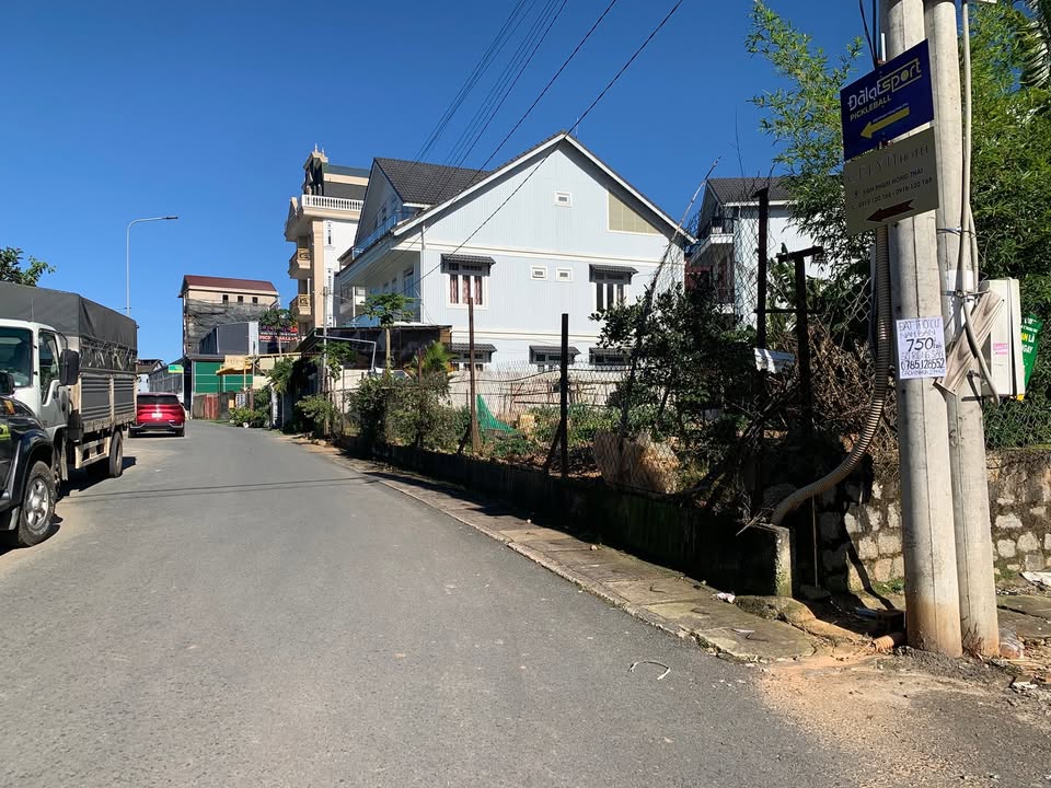 Đất 2 mặt tiền Phạm Hồng Thái, Đà Lạt 250m² giá 7 tỷ - Cách hồ Xuân Hương chỉ 500m!