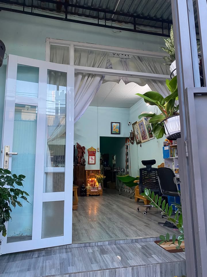 Nhà riêng Phan Đình Giót, Buôn Ma Thuột 56m² giá 1.5 tỷ - Nở hậu 4.7m, hẻm thông rộng 6m!