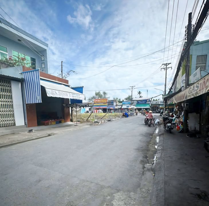 Mặt tiền FrontHouse đường Phan Đình Phùng Bến Tre 360m² - Kinh doanh đắc địa!