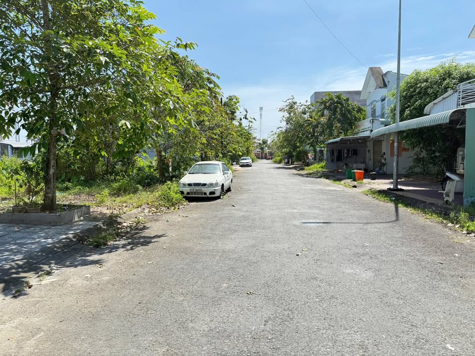 Đất nền mặt tiền đường B2, KDC Tân Phú, 126m² giá 1.95 tỷ - Cơ hội đầu tư hiếm có!