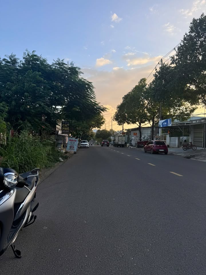 Bán gấp 4 lô nhà mặt tiền kinh doanh đường Mai Xuân Thưởng, 80m² giá 4.75 tỷ - Vị trí đắc địa!