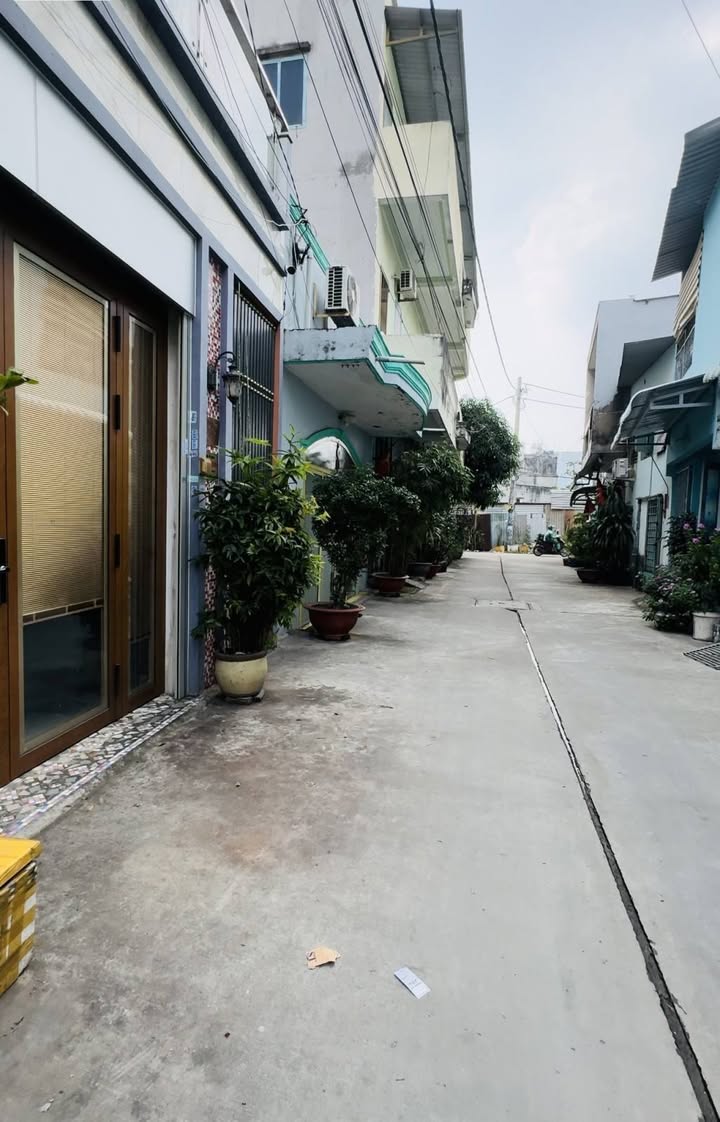 Nhà phố hẻm 273 Tân Hòa Đông, Bình Tân 150m² giá 10.8 tỷ - Đầu tư sinh lời ổn định!