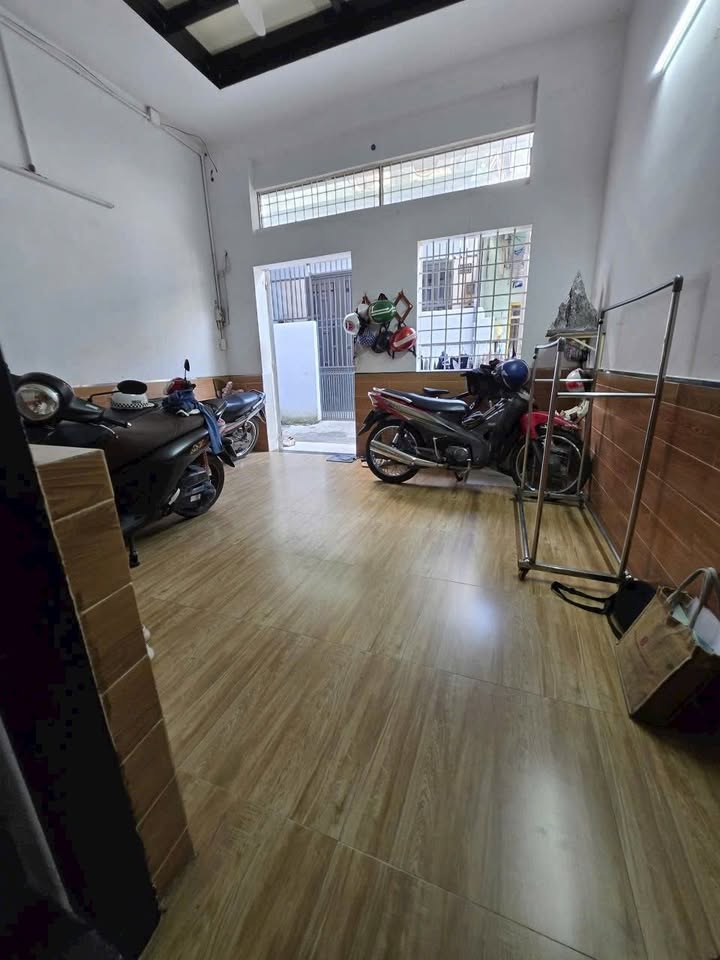 Nhà bán hẻm 16 đường Trần Văn Ơn, Tân Sơn Nhì 41m² giá 3.98 tỷ - Sổ hồng chính chủ!